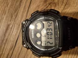 Hlavní foto k inzerátu č. 113989 - prodám hodinky CASIO,nepoužité cena 300Kč