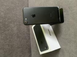 Hlavní foto k inzerátu č. 42751 - Mám na prodej iPhone 7 128gb - 8990,-    -Jedná...