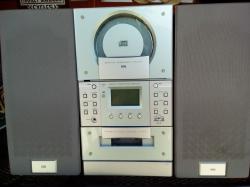 Hlavní foto k inzerátu č. 51869 - Věž funkční-Radio,CD a kazeta-800 Kč