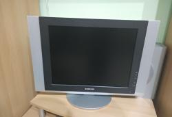 Hlavní foto k inzerátu č. 54914 - Prodám TV Samsung, úhlopříčka 52cm. 2000 kč