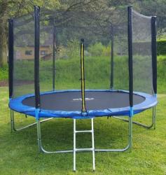 Hlavní foto k inzerátu č. 63857 - koupim detskou trampolínu na zahradu dekuji