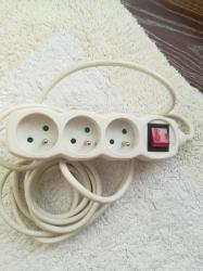 Hlavní foto k inzerátu č. 98172 - Prodám prodlužovací kabel se 3 zásuvkami a vypí...