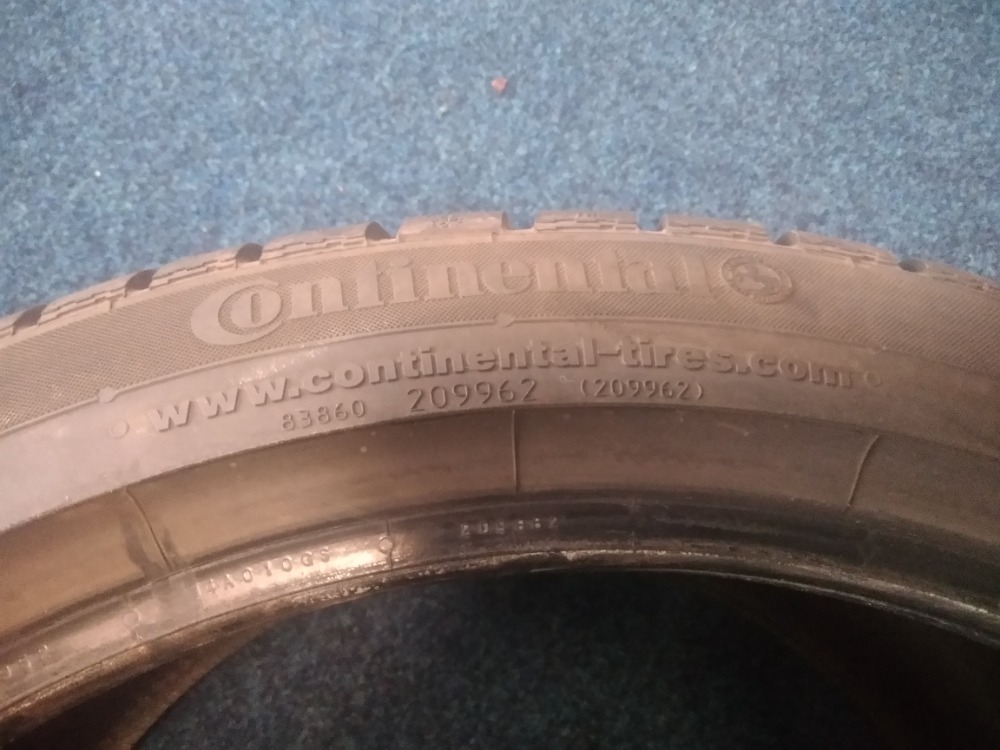 Dobrý den, prodám 2x zimní pneu Continental 225/40 R 18 92 V M.S EXTRA ...