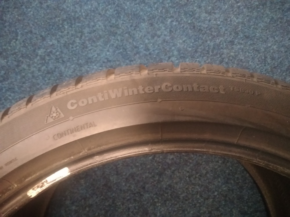 Dobrý den, prodám 2x zimní pneu Continental 225/40 R 18 92 V M.S EXTRA ...