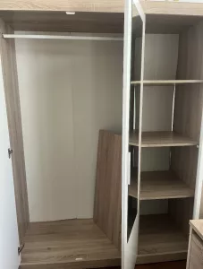 Inzerát č. 138372 - Nabízím k prodeji šatní skříň dub sonoma bílá lesk. Cena ...