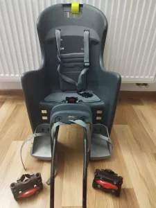 Inzerát č. 138473 - Prodám dětskou cyklosedačku se dvěma adaptéry.Cena 500 kč