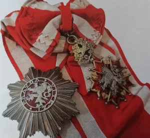 Inzerát č. 138766 - Dekrety, řády, vyznamenání, medaile a odznaky odkoupím ho...