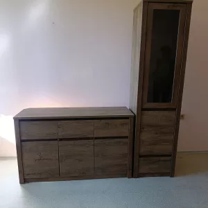 Inzerát č. 138780 - Prodám komodu a vitrínu. Koupě v Jysku. Zachovalý stav.  ...