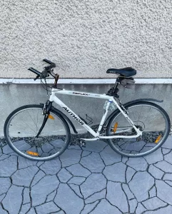 Inzerát č. 138937 - Prodám kolo, plně funkční, jen kosmetické vady od užívání...