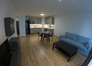 Inzerát č. 139002 - Byt byl kompletně zrekonstruován asi před rokem. Byt o vý...
