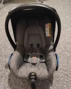 Inzerát č. 139125 - Prodám autosedačku vajíčko Maxi Cosi Citi 0-13 kg. Cena 2...