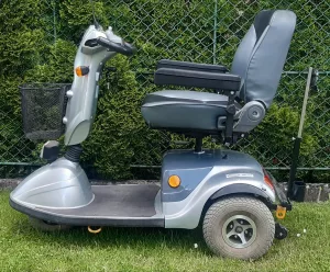 Inzerát č. 139699 - Prodám starší elektrickou tříkolku pro seniory, batere fu...