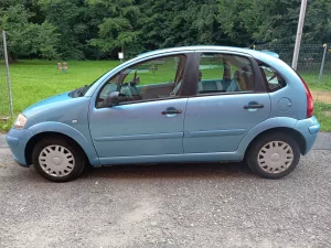Inzerát č. 140007 - Prodám Citroén C3 1.1i, benzín, cena  20.000 kč. Najeto 1...