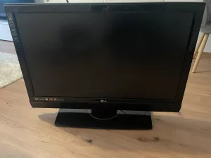 Inzerát č. 140398 - starší tv LG funkční někomu ještě poslouží 1500,- při ryc...