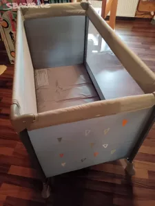 Inzerát č. 140806 - Prodám cestovní postýlku. Párkrát použita. Již nevyužijem...