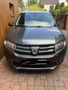 Inzerát č. 140970 - Prodám Dacia sandero 1.2 54kw,hatchback barva šedá, benzí...