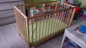 Inzerát č. 141177 - Prodám dětskou postýlku IKEA včetně matrace.  Pořízeno cc...