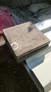 Inzerát č. 141667 - Koupím starší betonovou dlažbu o rozměrech 30x30cm. Přije...