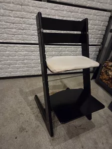 Inzerát č. 141770 - Prodám rostoucí židličku pro děti  Velmi dobrý stav  Cena...