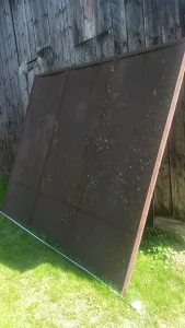 Inzerát č. 142200 - Prodám plechovou střechu, rozměr 3 x 2,6 m. Váha 150-200 ...
