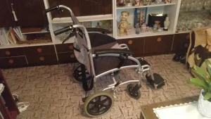 Inzerát č. 142446 - Prodám invalidní vozík.pouzity minimálně.cena 6000