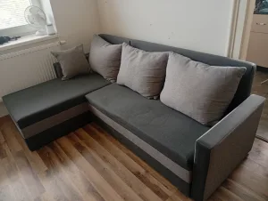 Inzerát č. 142502 - Prodám rohovou sedačku s úložným prostorem rozměry 2,20m ...