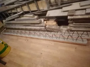 Inzerát č. 142510 - Stropní nosník  Šířka 160mm  Výška 240mm  Délka 3250mm  2...