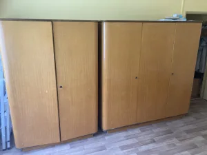 Inzerát č. 142665 - Daruji skříně za odvoz.