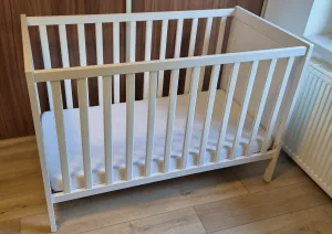 Inzerát č. 142698 - Dětská postýlka Ikea Sundvik, bílá, 60x120 cm včetně pěno...