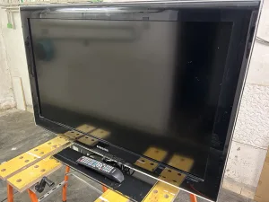 Inzerát č. 142758 - Prodám televizi Samsung, typ LE40B550  Cena: 600.-Kč