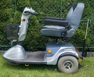 Inzerát č. 142857 - Prodám starší elektrickou tříkolku pro seniory, batere fu...