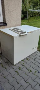 Inzerát č. 142876 - Zdravím, daruji za odvoz 15 roků starý mrazák, je funkční.