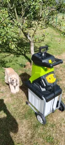 Inzerát č. 143136 - Nabízím Drtič větví Fieldmann FZD 4020-E    NIKDY NEPOUŽI...