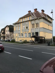 Inzerát č. 143211 - Pronájem nebytových prostoru v centru Bystřice budova čís...