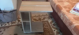 Inzerát č. 143300 - Praktický odkládací stolek na kolečkách    Prodám praktic...
