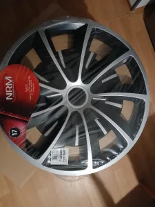 Inzerát č. 143336 - Prodám nove, nerozbalené okrasné kryty kol o průměru 17"....