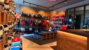 Inzerát č. 143690 - 🏒 NOVĚ V TŘINCI – BROUSÍME NA POČKÁNÍ! ⛸️OUTLET FILIPHOCK...