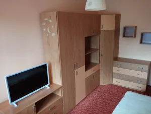 Inzerát č. 143715 - Nábytek do dětského pokoje. Nábytek je ve velmi dobrém st...