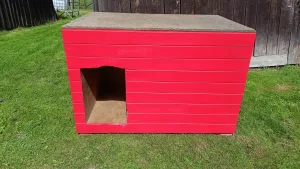 Inzerát č. 143985 - Prodám cca 4 roky starou psí boudu o rozměrech 128 x 83 s...