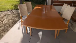Inzerát č. 143991 - Prodám rozkládací  jídelní stůl IKEA za 300 kč a 4 IKEA ž...