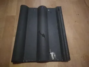 Inzerát č. 144048 - Betonová střešní taška Bramac  Matně černá  Nové  170ks  ...