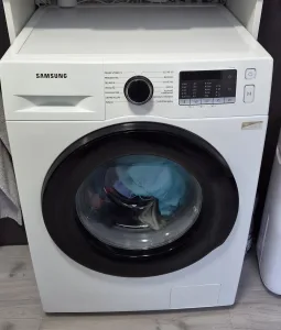 Inzerát č. 144081 - Prodám automatickou pračku Samsung WW90TA046AT, 9 kg, 140...