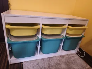 Inzerát č. 144126 - Prodám TROFAST IKEA . Cena za komplet. Vrchní boxy nemají...
