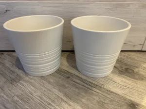 Inzerát č. 144321 - Květináče - barva bílá. Výška - 14 cm, průměr - 15 cm. Ce...
