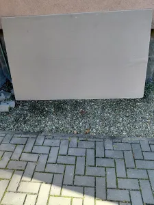 Inzerát č. 144748 - Nabizim 2 tabule sádrokartonu rozměr  200cm×150 cm za flasku
