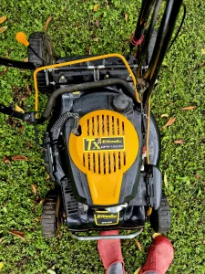 Inzerát č. 144940 - Prodej benzínové sekačky Riwal, záběr sečení 53 cm, sekač...