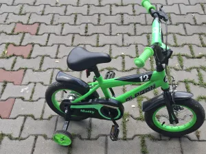 Inzerát č. 145045 - Prodám dětské kolo + přilba.  Málo používané, odlepující ...