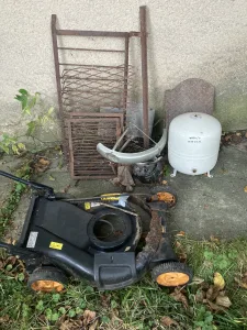 Inzerát č. 145148 - Neco malo zelezneho srotu za odvoz, jak je na foto.
