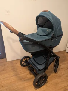 Inzerát č. 145313 - Prodám 3 kombinační kočárek+ Isofix cena 10000 Kč
