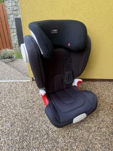 Inzerát č. 145813 - Prodám velmi zachovalou dětskou autosedačku Römer Kidfix ...